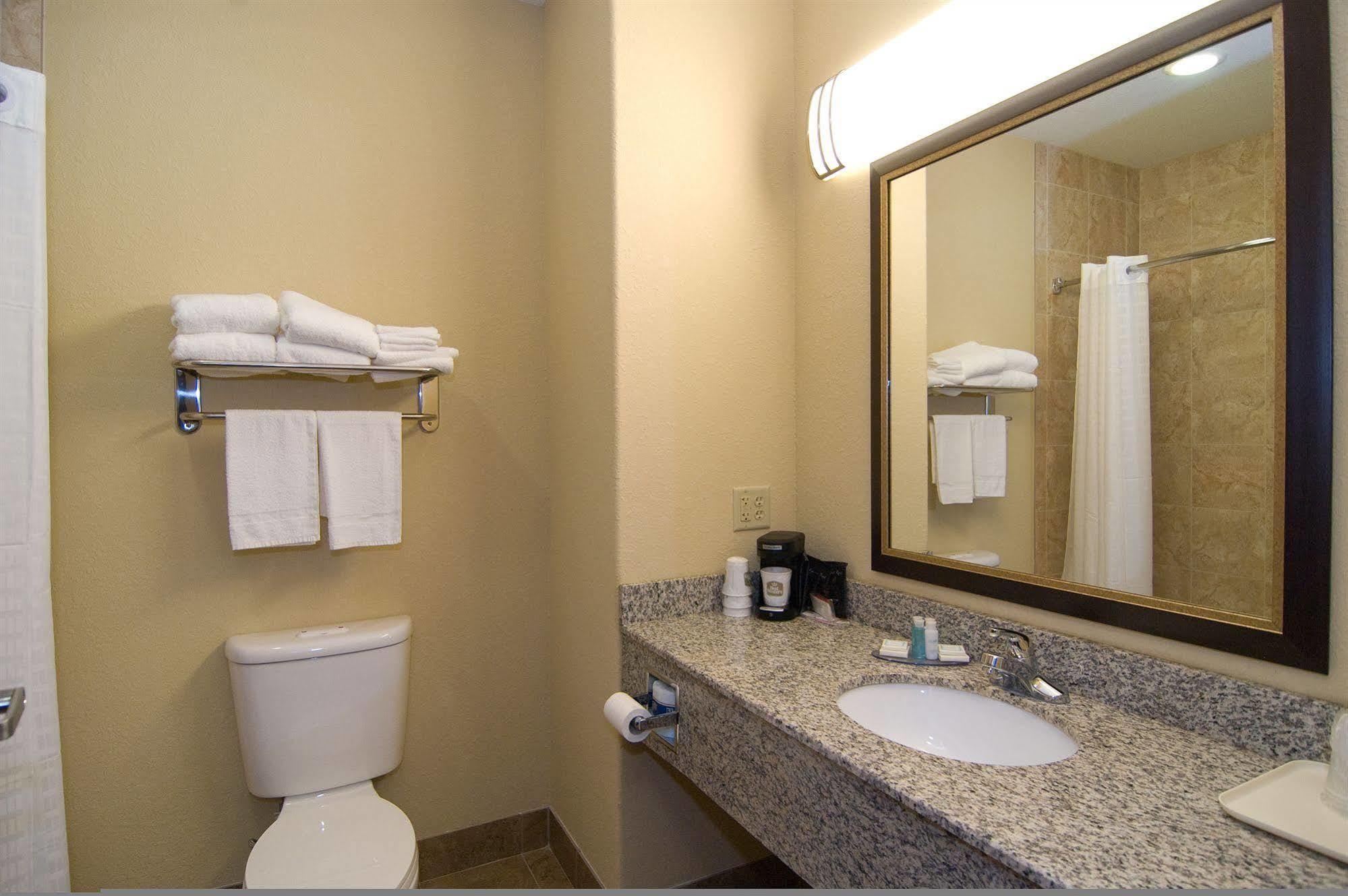 Best Western Bastrop Pines Inn Exterior foto